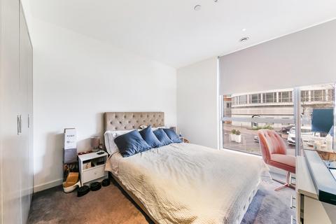 undefined, Charrington Tower, New Providence Wharf, London, E14