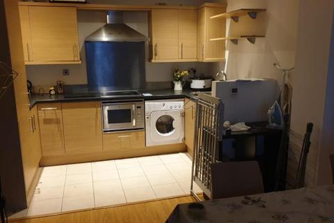 2 bedroom apartment to rent, XQ7 Building, Taylorson Street, Manchester, M22