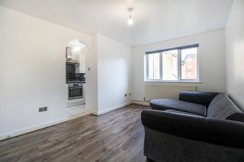1 bedroom flat to rent - Wigston Close, London, N18