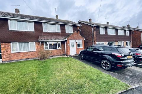 65 Hillside, Nuneaton, CV10 0NW