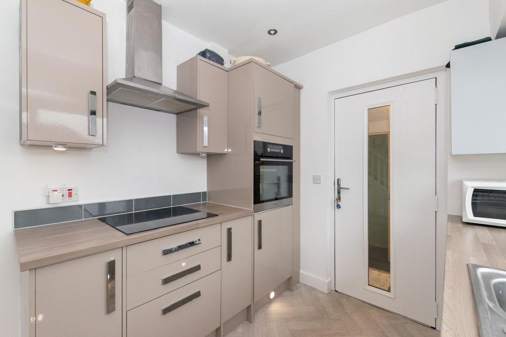 Kitchen 1