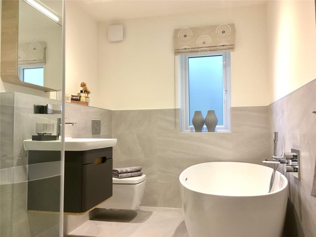 Kinnersley Bathroom