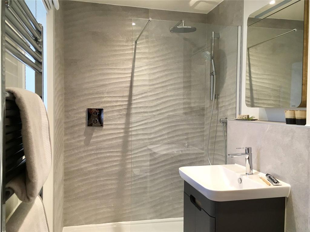 Kinnersley- En-Suite