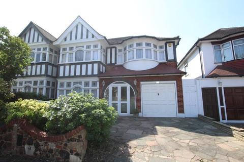 31 Shaftesbury Avenue, Kenton, Harrow, HA3 0QU