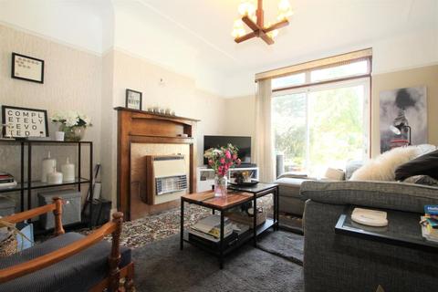 42 Drummond Drive, Stanmore, HA7 3PD