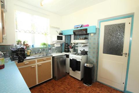 42 Drummond Drive, Stanmore, HA7 3PD