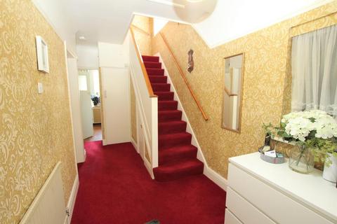 42 Drummond Drive, Stanmore, HA7 3PD