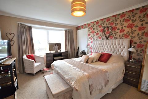 39 Blythswood Crescent, Largs, KA30 8HX