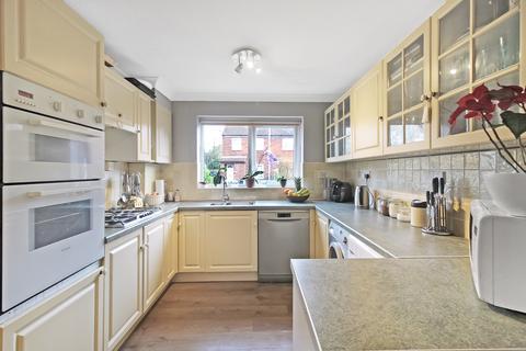 2 Cartwright Close, Bournemouth, BH10 5HL