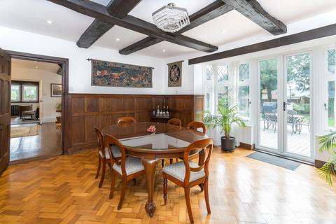 6 bedroom manor house for sale - PRIORY COURT