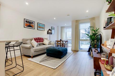 4 Anderson Square, London, E3 3XN