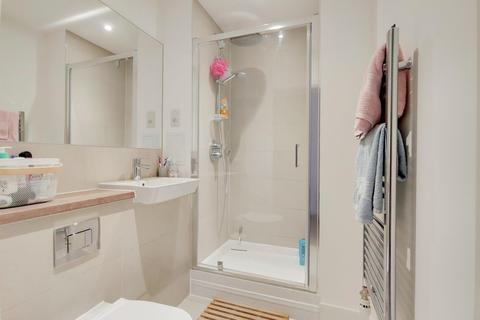 4 Anderson Square, London, E3 3XN