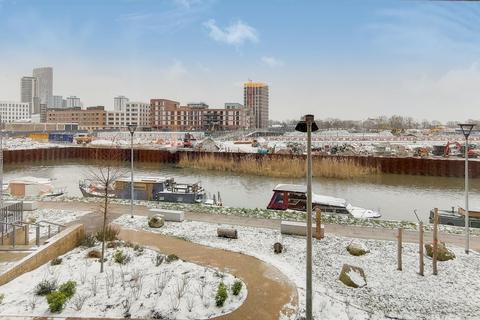 4 Anderson Square, London, E3 3XN