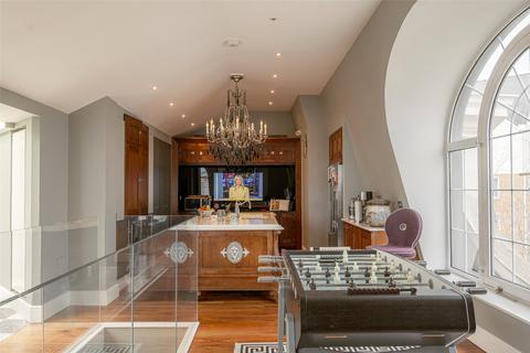 4 bedroom apartment for sale, Carlyle Court, Chelsea Harbour, SW10