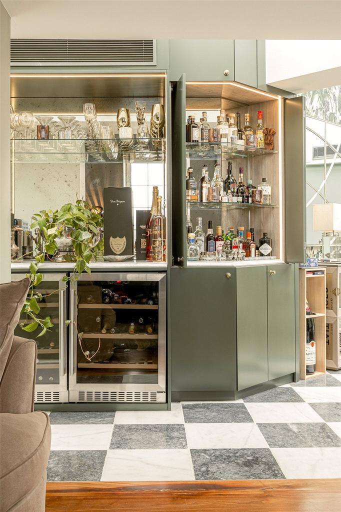 Bar Space