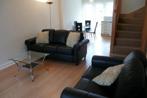 undefined, Drayton Streeet, Hulme, Manchester, M15 5LL