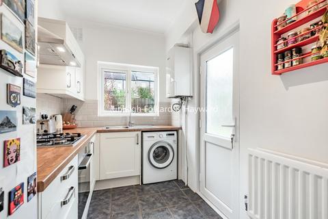 151a Broadfield Road, London, SE6 1TJ