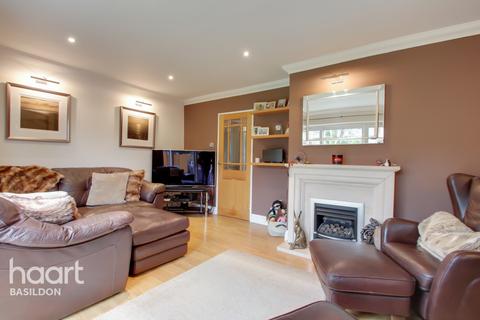 11 Collingwood Road, Basildon, SS16 4DP