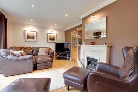 11 Collingwood Road, Basildon, SS16 4DP