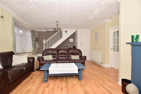 34 Bredhurst Road, Gillingham, ME8 0PE