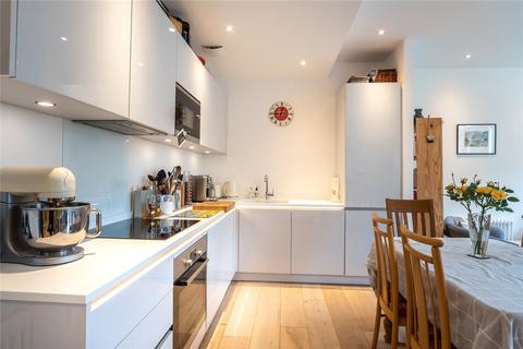 Flat 4, 2 Bardolph Road, Richmond, TW9 2AE