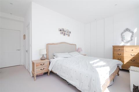 Flat 4, 2 Bardolph Road, Richmond, TW9 2AE