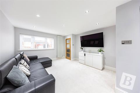 8 Cawkwell Close, Chelmsford, CM2 6SG