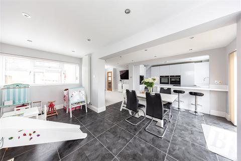 8 Cawkwell Close, Chelmsford, CM2 6SG