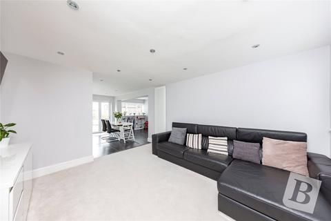 8 Cawkwell Close, Chelmsford, CM2 6SG