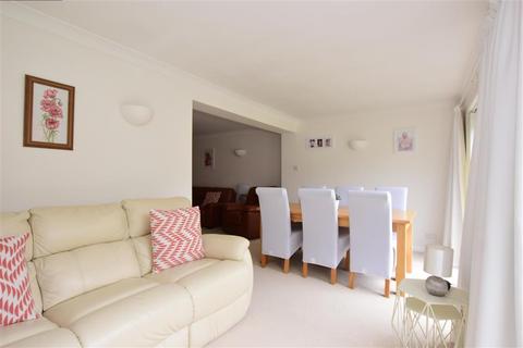22 Ash Crescent, Higham, Rochester, ME3 7BA