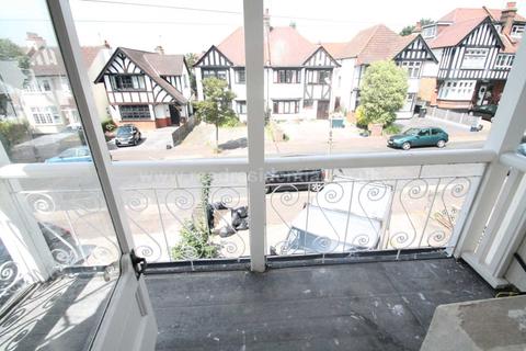12c Ailsa Road, Westcliff-on-sea, SS0 8BL