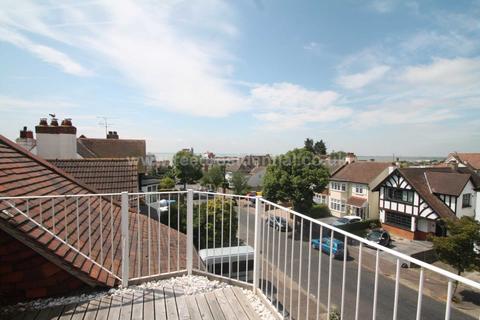 12c Ailsa Road, Westcliff-on-sea, SS0 8BL