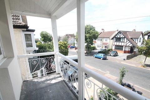 12c Ailsa Road, Westcliff-on-sea, SS0 8BL