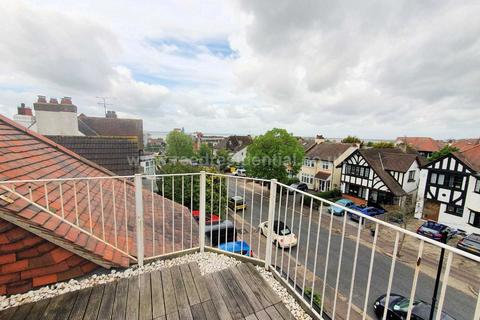 12c Ailsa Road, Westcliff-on-sea, SS0 8BL