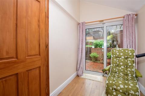 14 Churchill Road, South Croydon, CR2 6HA