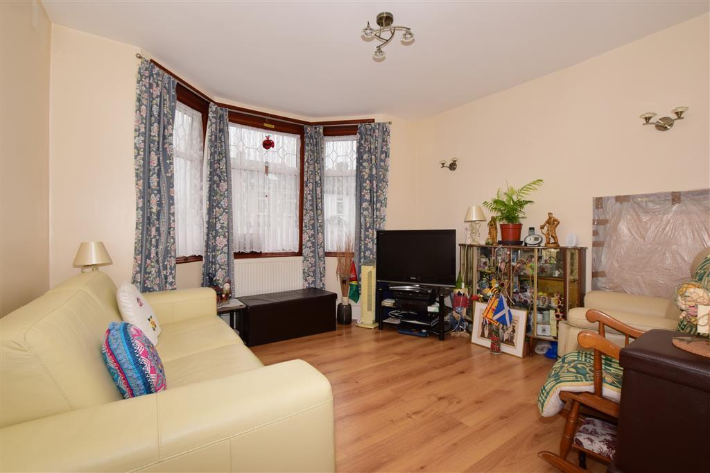 Churchill Road, South Croydon, Surrey 3 bed semidetached house £430,000