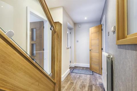 11 Acresbrook, Stalybridge, SK15 2QT