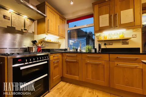 33 Batworth Drive, Sheffield, S5 8XW