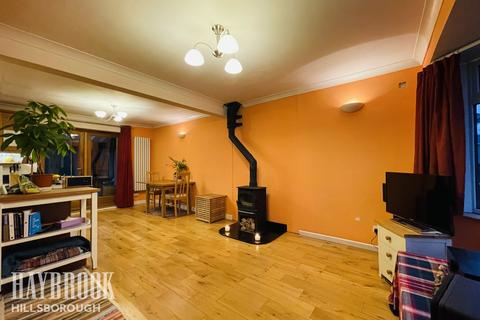33 Batworth Drive, Sheffield, S5 8XW