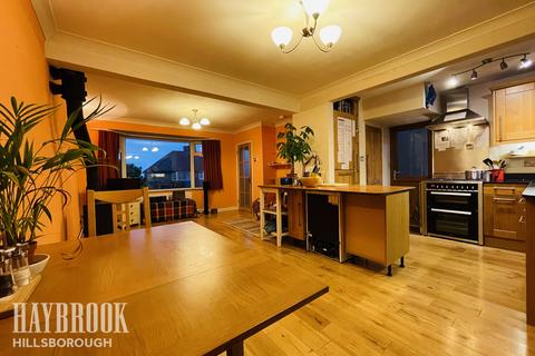33 Batworth Drive, Sheffield, S5 8XW
