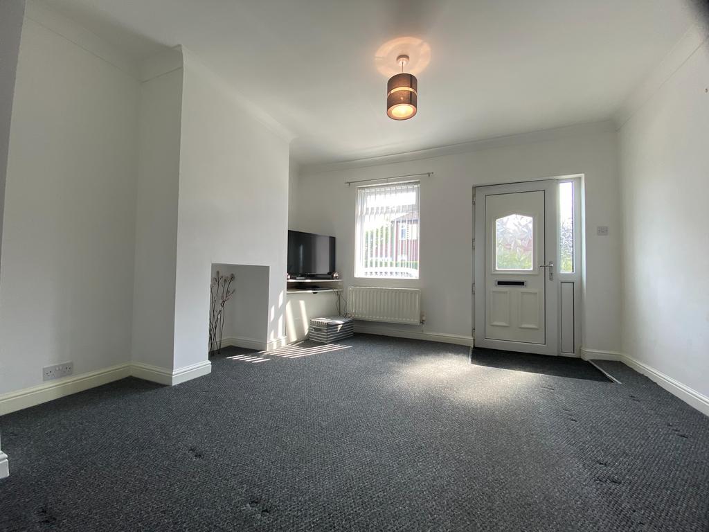 Newfield Street, Sandbach, CW11 2 bed terraced house £695 pcm (£160 pw)