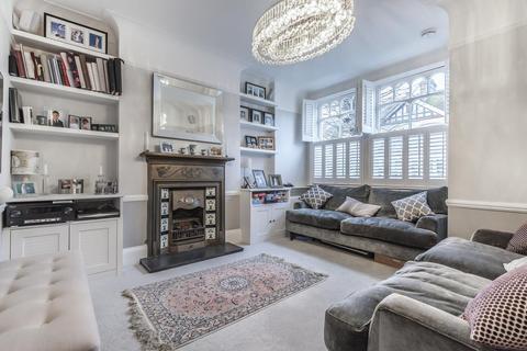 35 Stanton Road, London, SW20 8RW