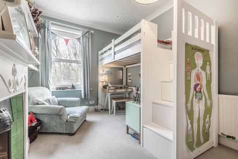 35 Stanton Road, London, SW20 8RW