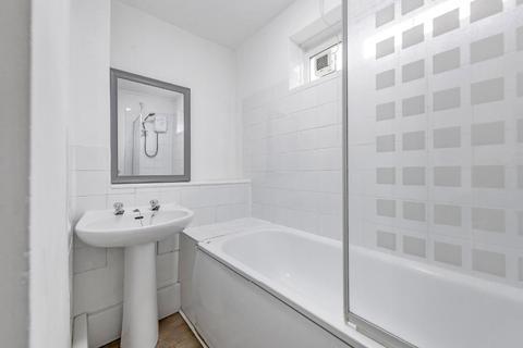 52 Lydney Close, London, SW19 6JN
