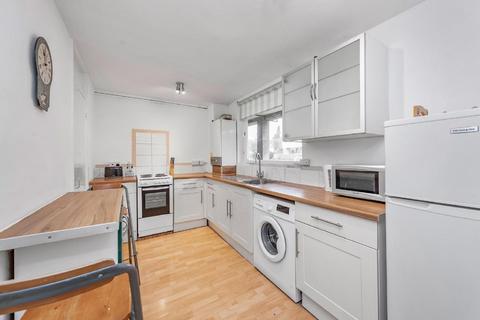 52 Lydney Close, London, SW19 6JN