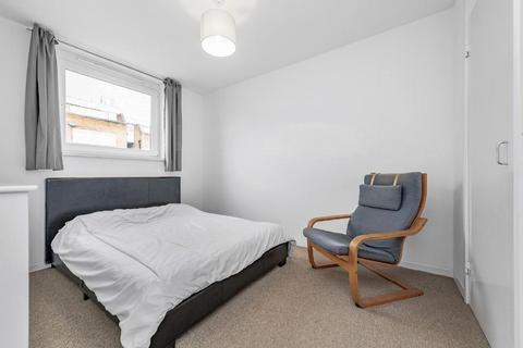 52 Lydney Close, London, SW19 6JN