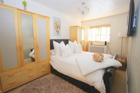 55 Crosby Close, Feltham, TW13 6YA