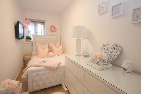 55 Crosby Close, Feltham, TW13 6YA