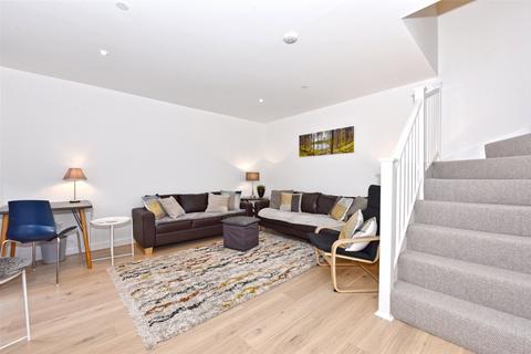 2 bedroom end of terrace house to rent, Barlows Mews, Henley-On-Thames, RG9