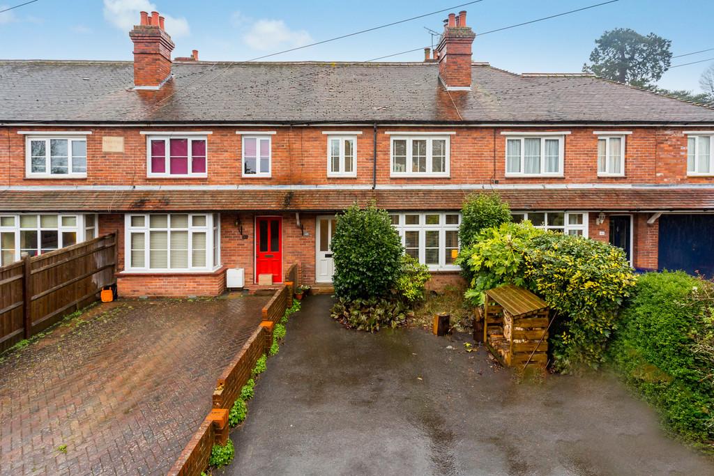 Lower Green Road, Pembury 3 bed terraced house £370,000